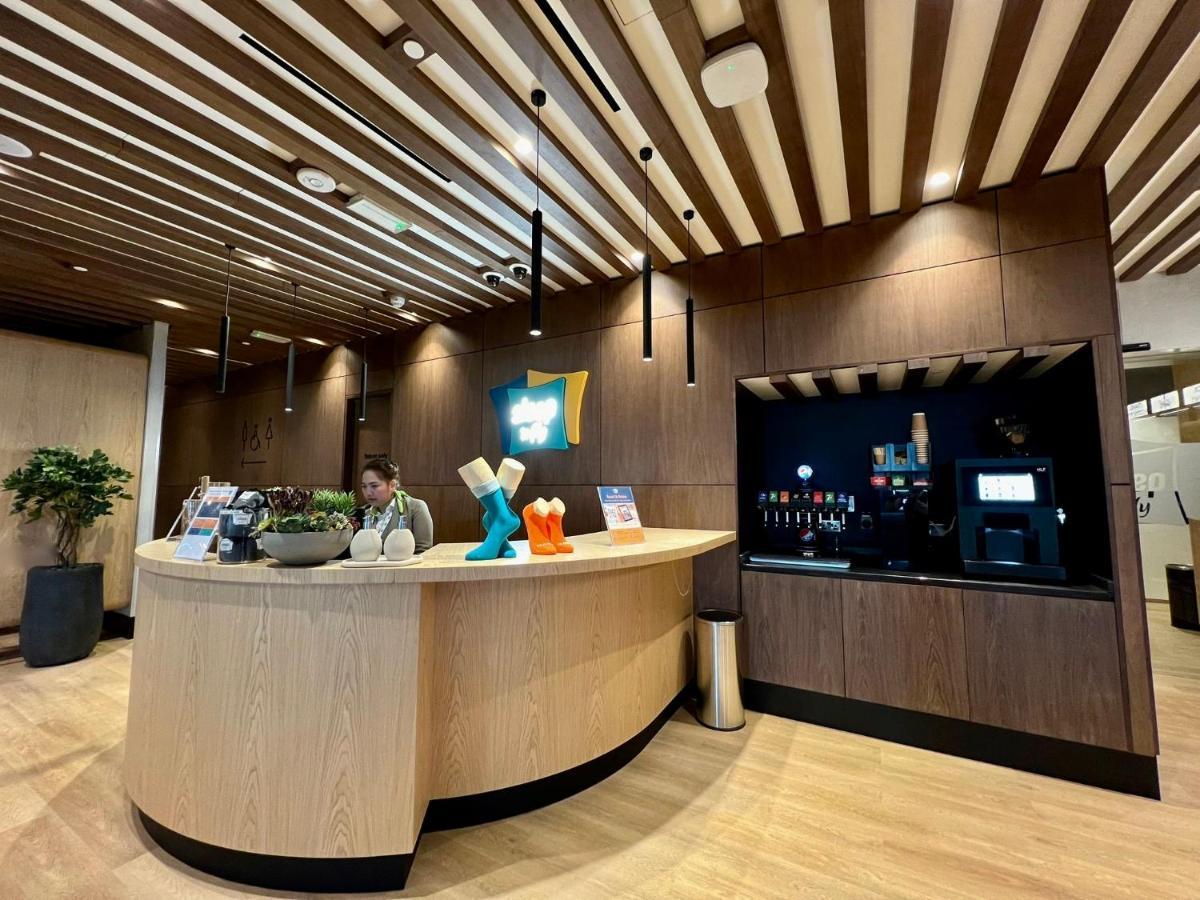 Sleep 'N Fly Sleep Lounge, North Node - Transit Only Hotel Doha Kültér fotó